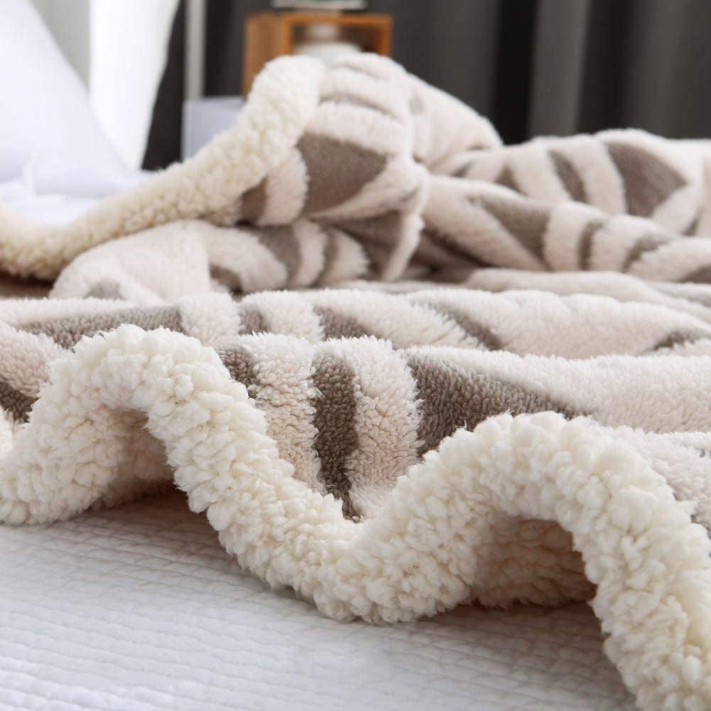 Fuzzy Soft Throw Blanket