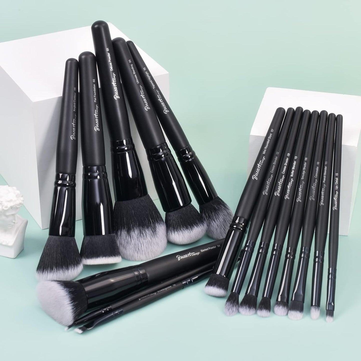 19-Piece Ultra-Soft Makeup Brush Set – Includes Foundation, Blush, Contour & Eyeshadow Brushes for Flawless Blending